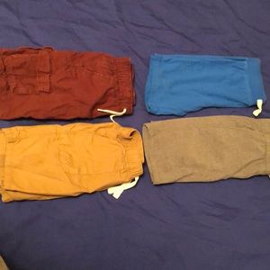 Lot of 4 pairs of 5T Old Navy shorts